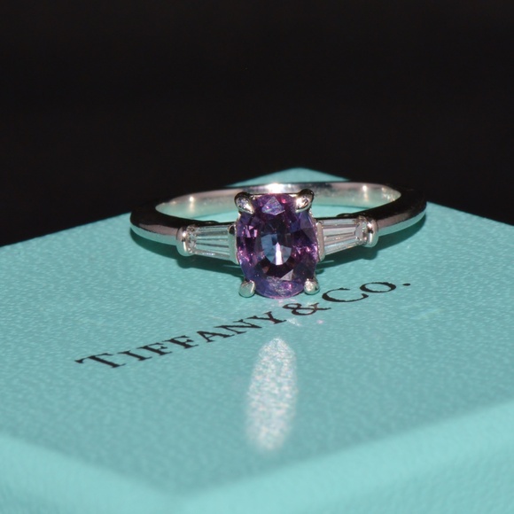TIFFANY & CO. GIA CERTIFIED NATURAL 1.36CTS DIAMOND SAPPHIRE PLATINUM RING - Picture 2 of 15